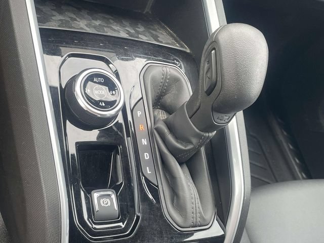 Used 2024 Chevrolet Colorado Trail Boss w/ Advanced Trailering Package AWD/4WD image 19