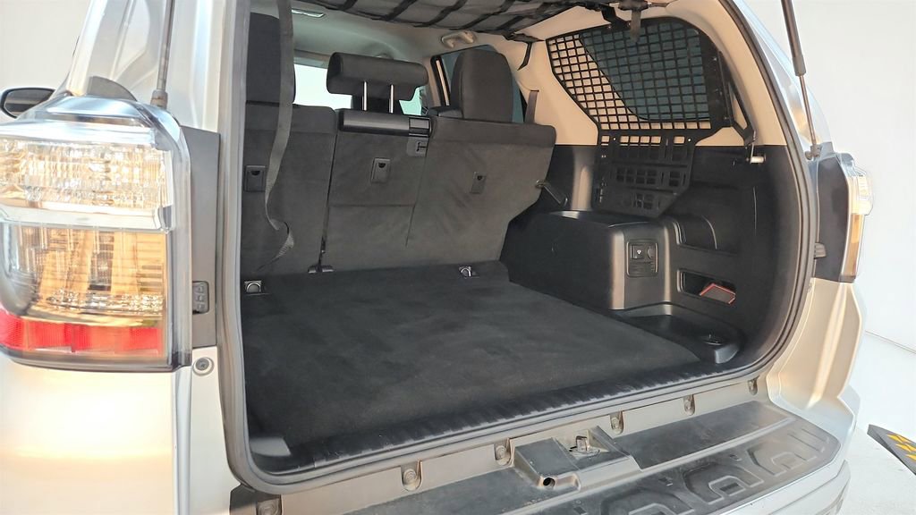 Used 2018 Toyota 4Runner TRD Off-Road image 27