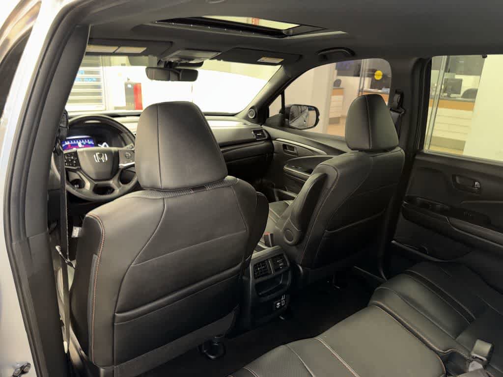Used 2023 Honda Passport TrailSport image 29