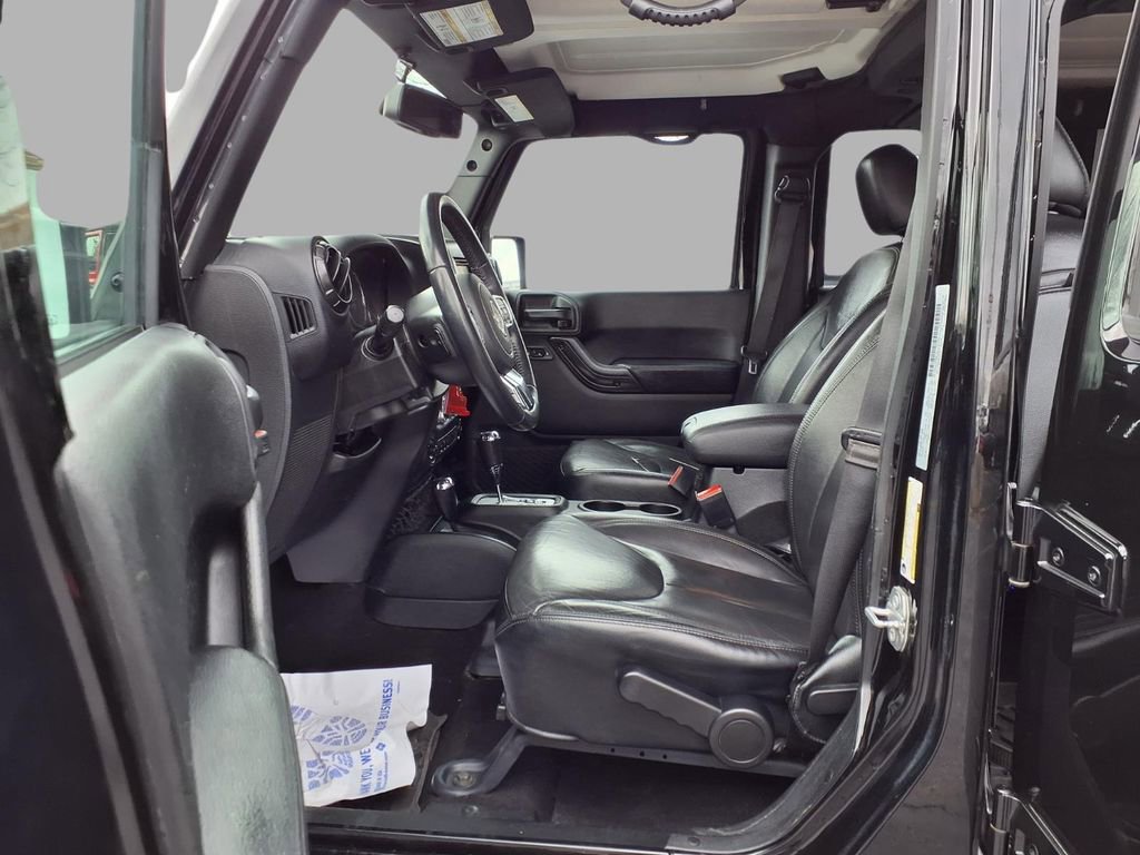 Used 2017 Jeep Wrangler Unlimited Sahara image 20