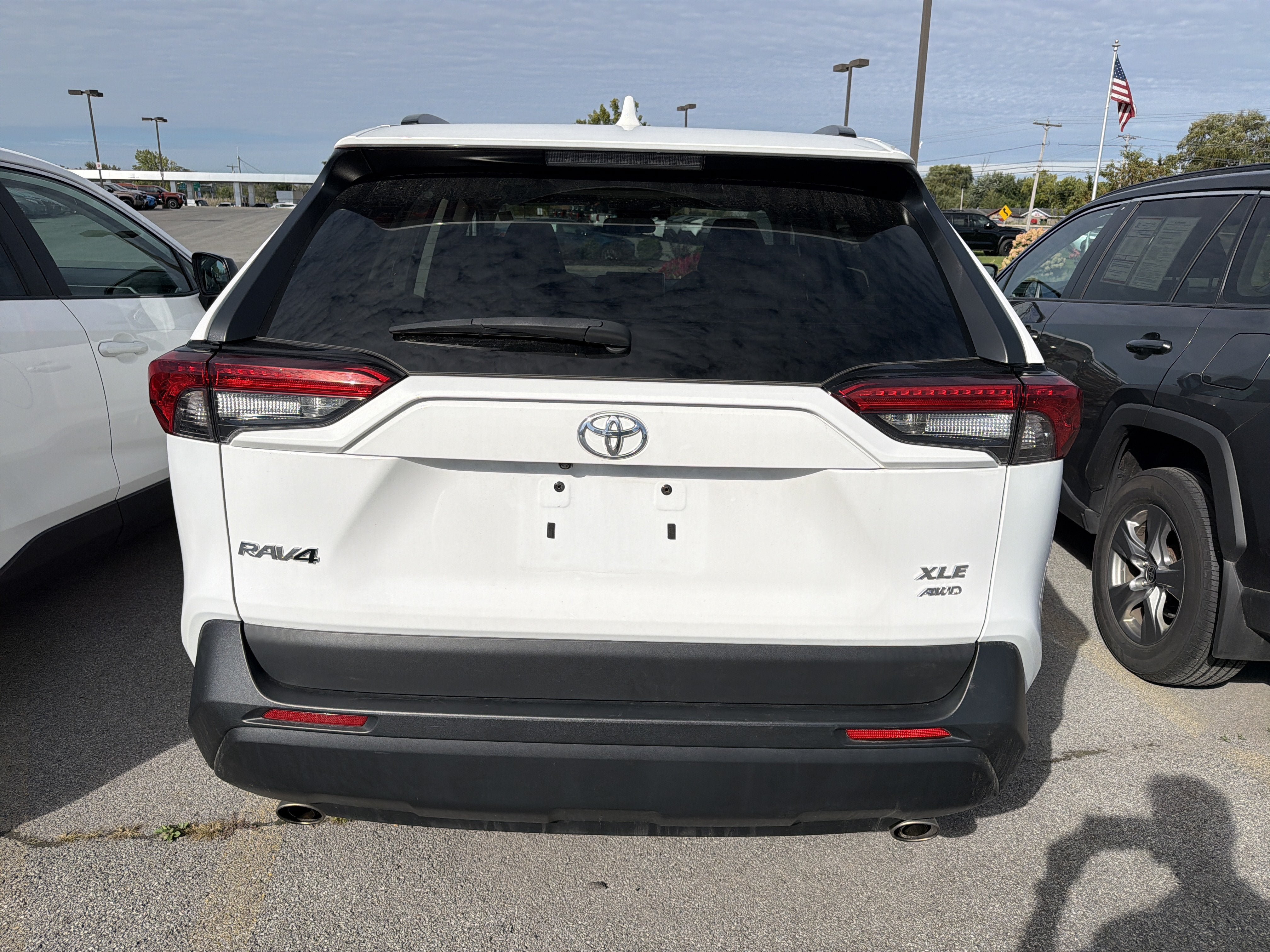 Used 2023 Toyota RAV4 XLE w/ Convenience Package AWD/4WD image 6
