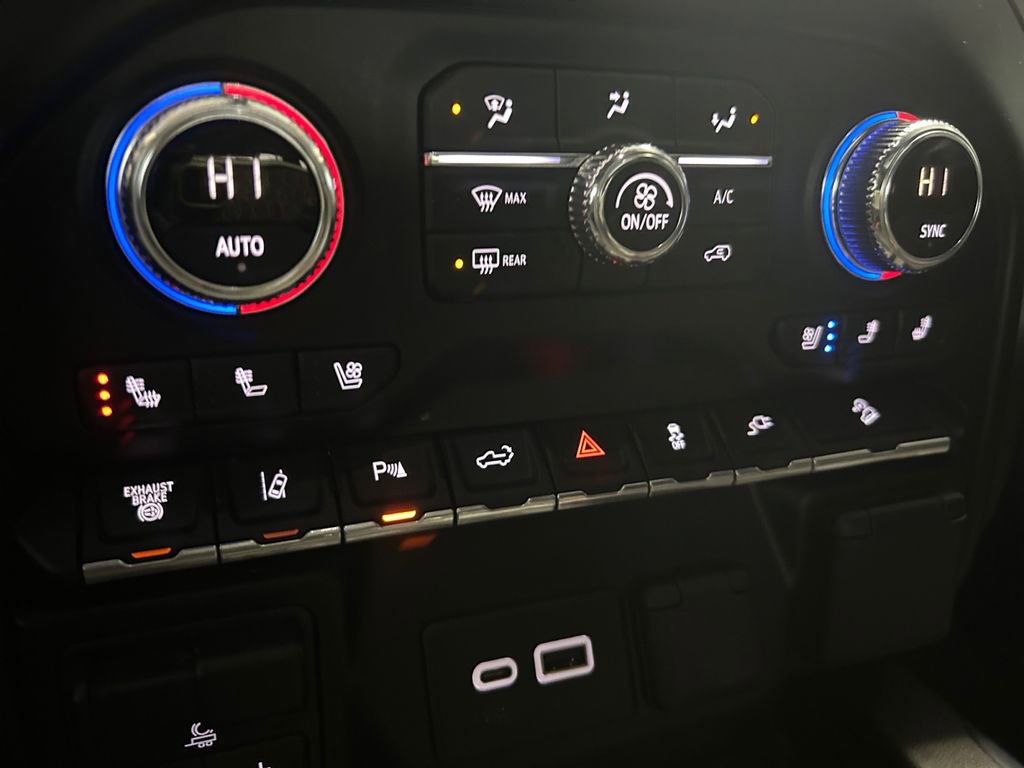 Used 2020 GMC Sierra 2500 Denali w/ Denali Ultimate Package image 36