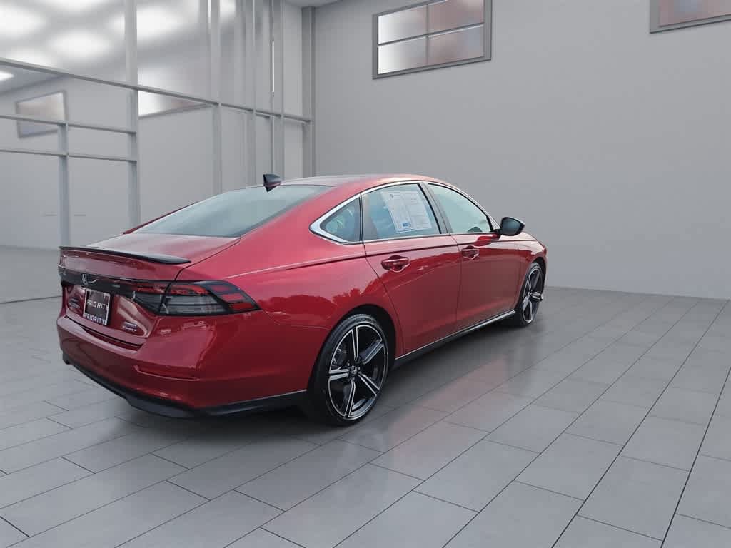 Used 2025 Honda Accord Sport image 9