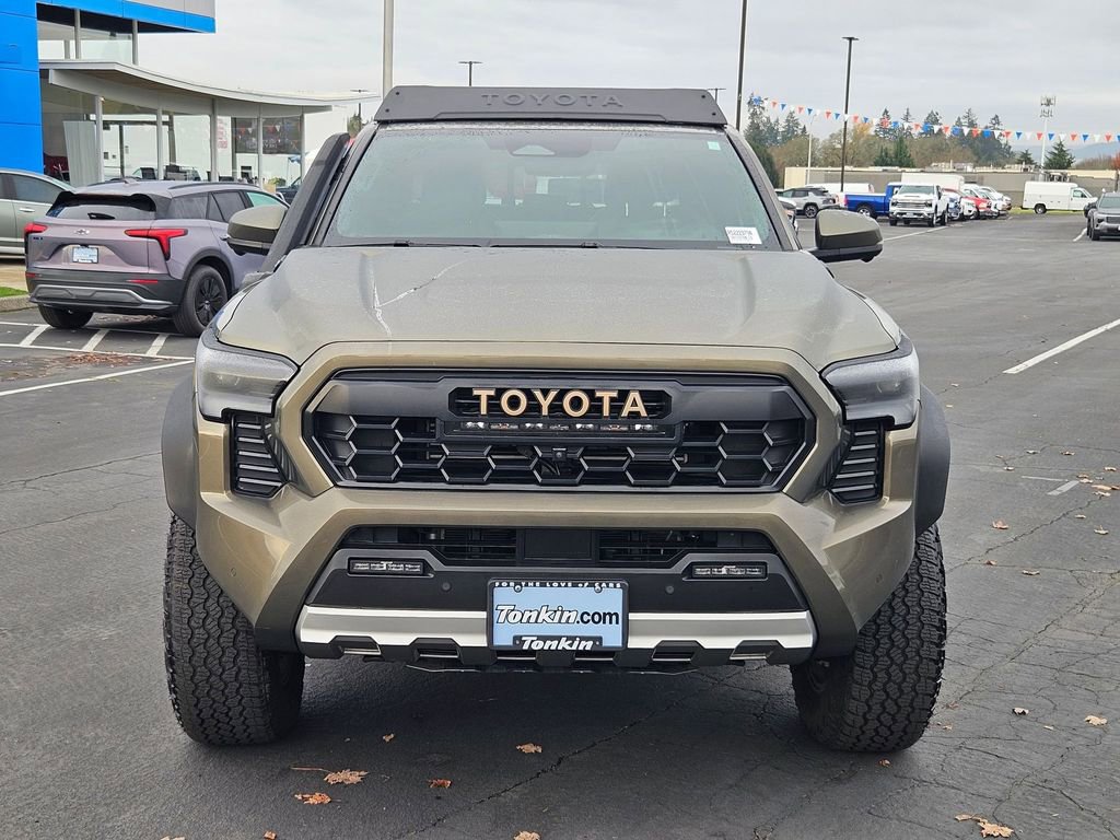 Used 2024 Toyota Tacoma Trailhunter image 9