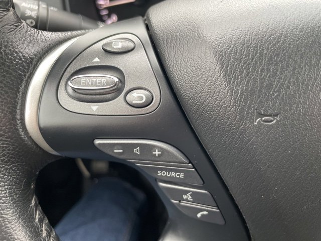 Used 2020 Nissan Pathfinder SL image 21