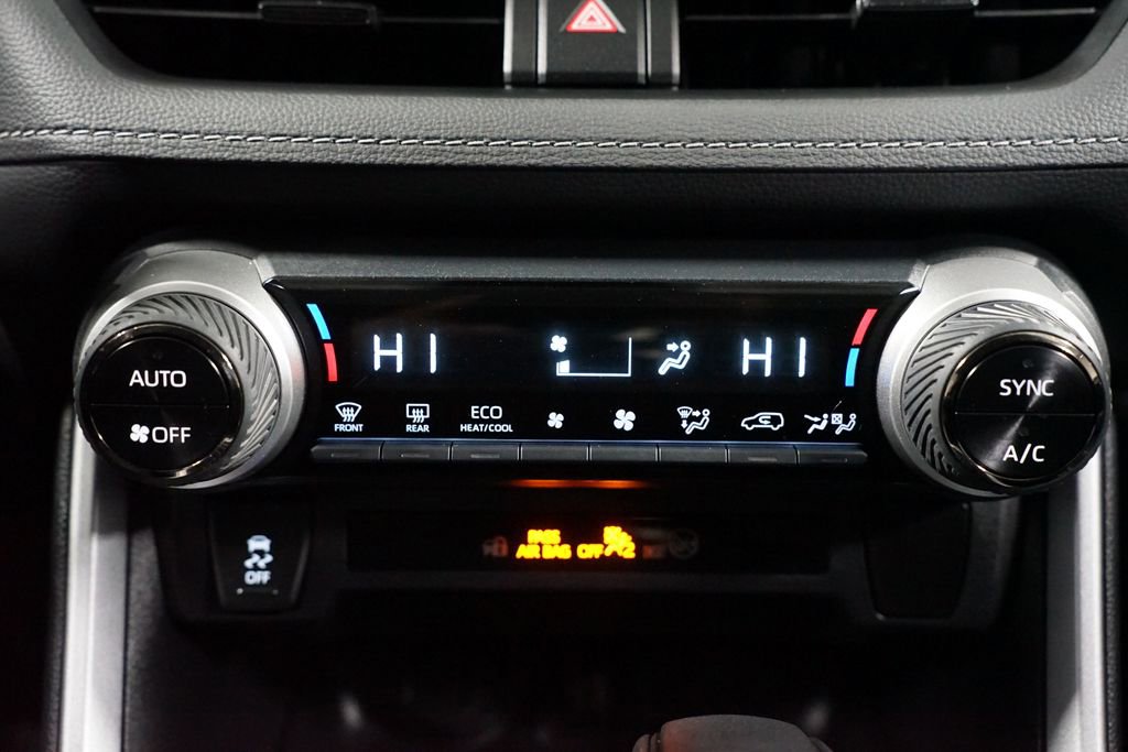 Used 2025 Toyota RAV4 LE image 20