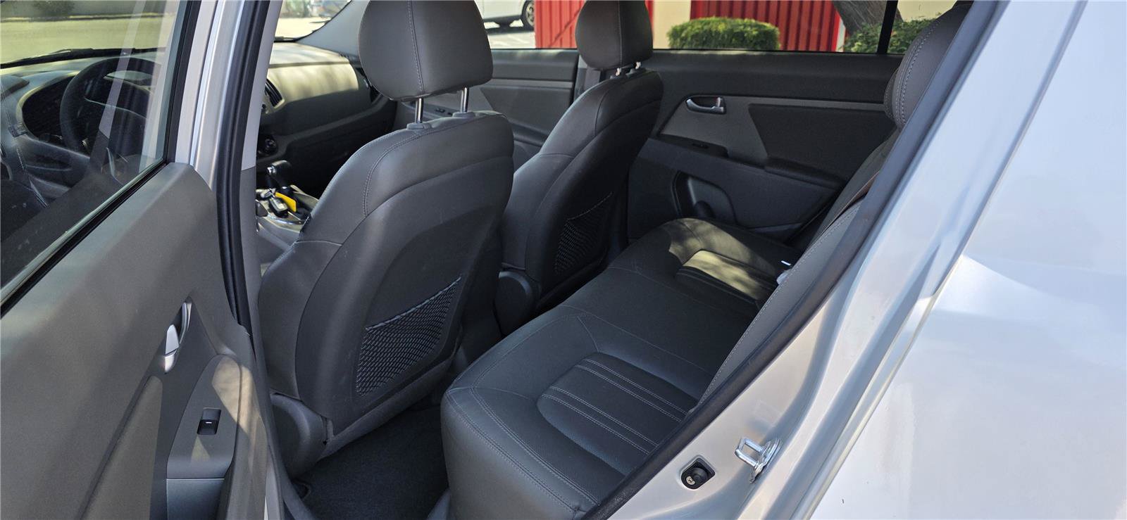 Used 2012 Kia Sportage EX w/ EX Premium Pkg FWD image 13