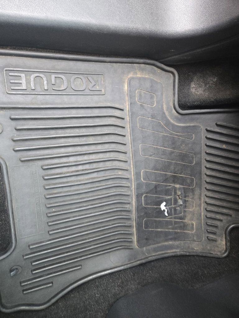 Used 2012 Nissan Rogue SL AWD/4WD image 13