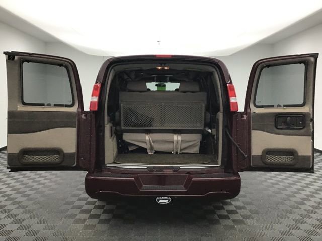 Used 2023 Chevrolet Express 2500 image 6