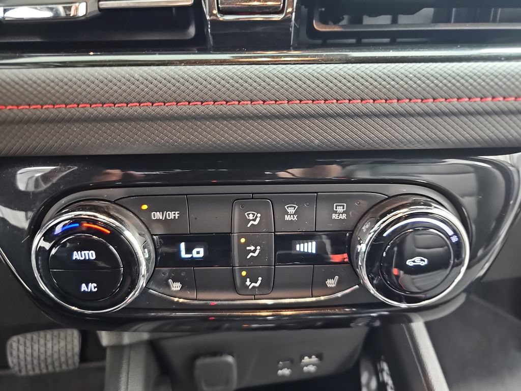 Certified 2024 Chevrolet TrailBlazer RS w/ Convenience Package AWD/4WD image 29