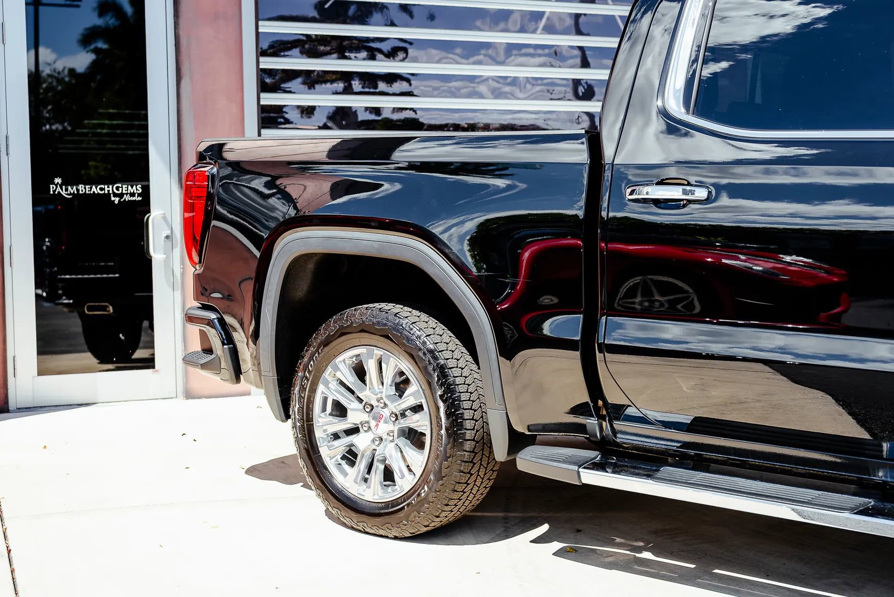 Used 2022 GMC Sierra 1500 Denali image 8