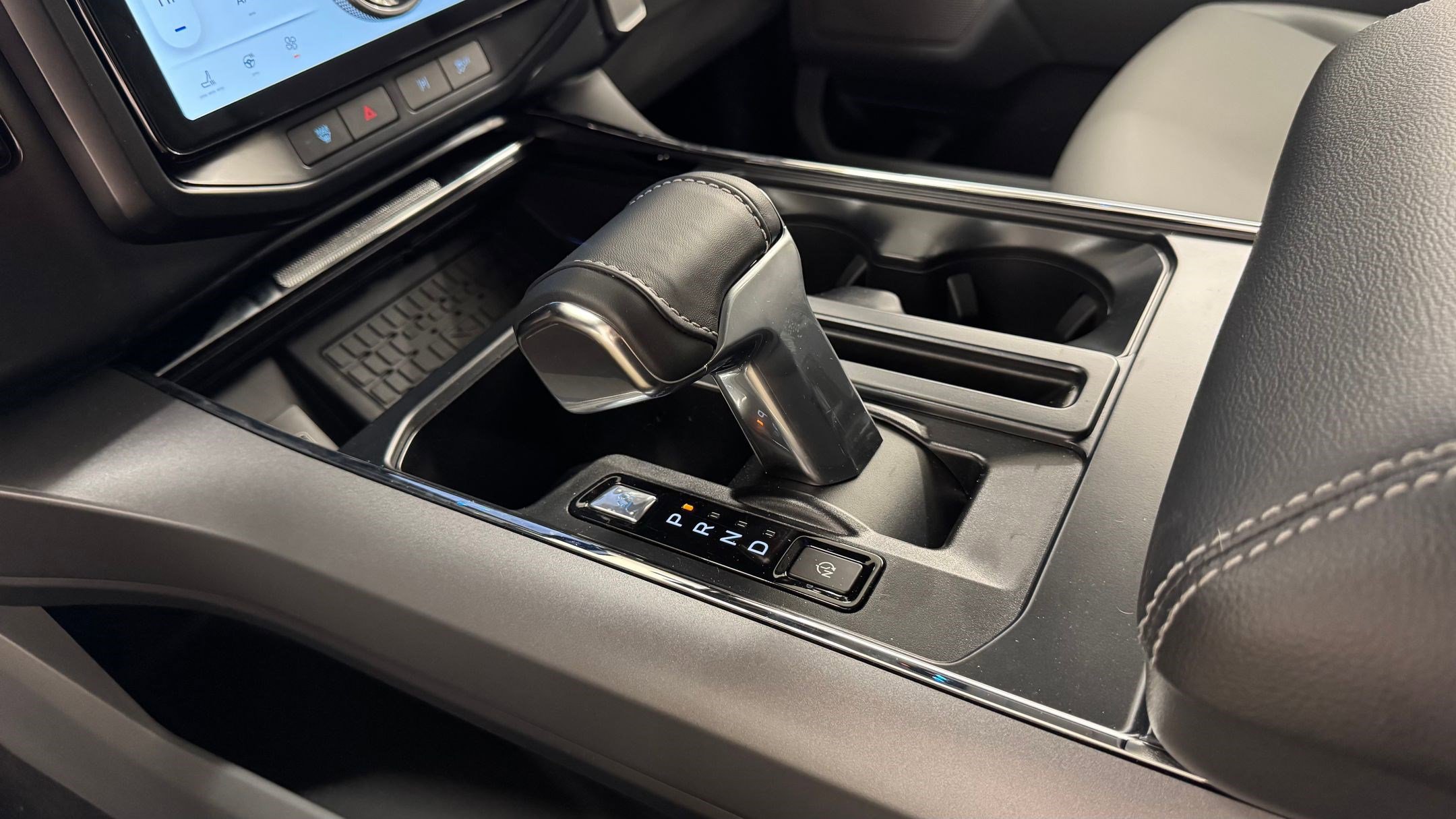 New 2025 Ford F150 Lightning Flash image 19