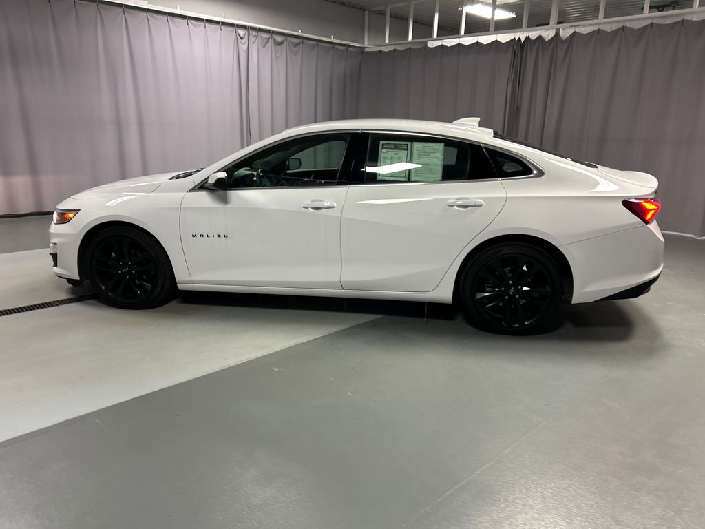 Used 2024 Chevrolet Malibu LT w/ Sport Edition FWD image 4