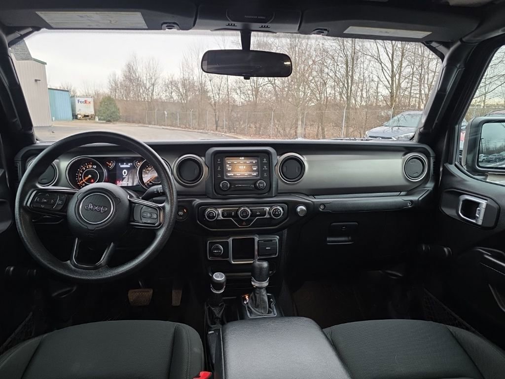 Used 2020 Jeep Gladiator Sport image 27