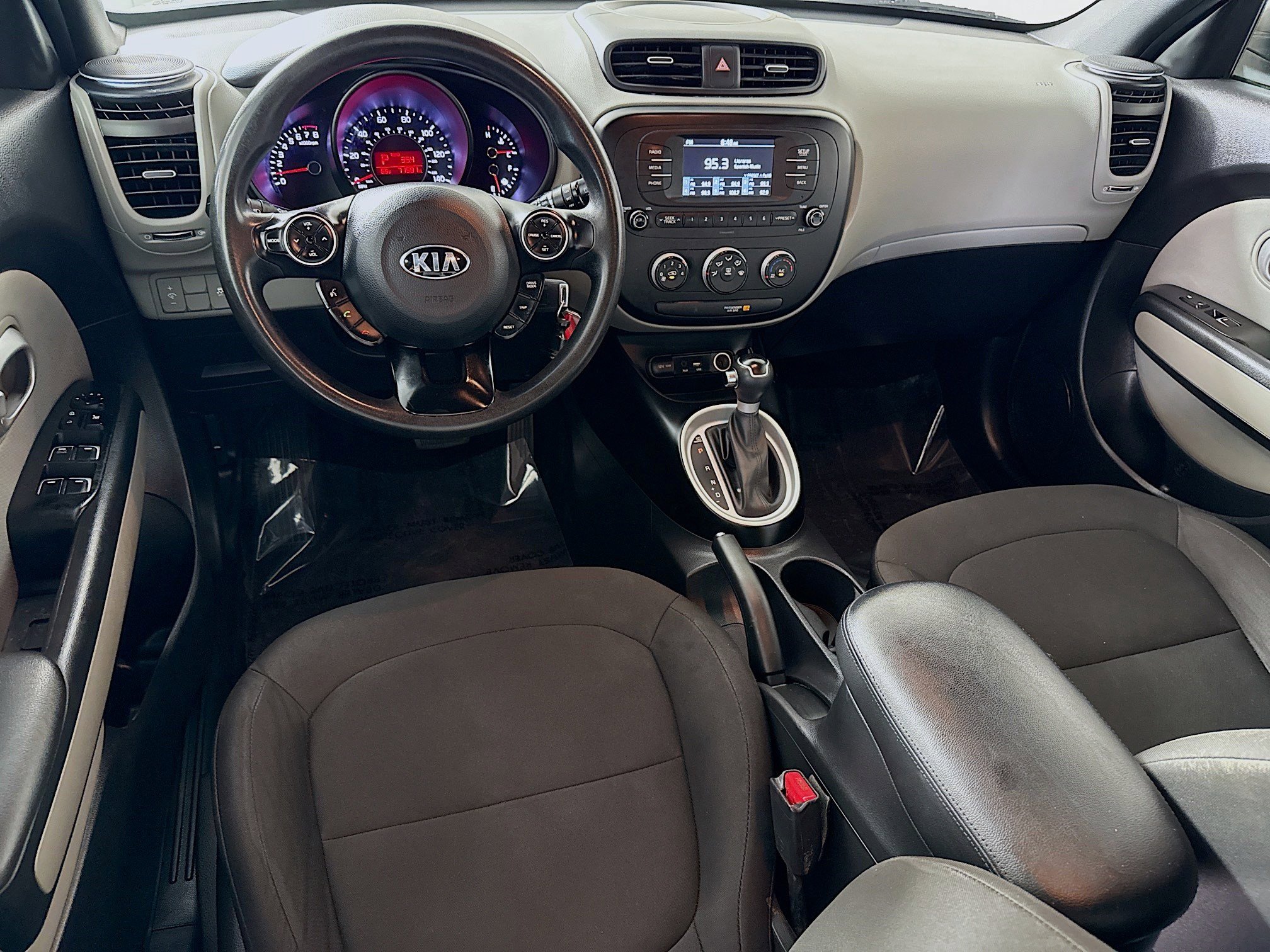 Used 2017 Kia Soul image 17