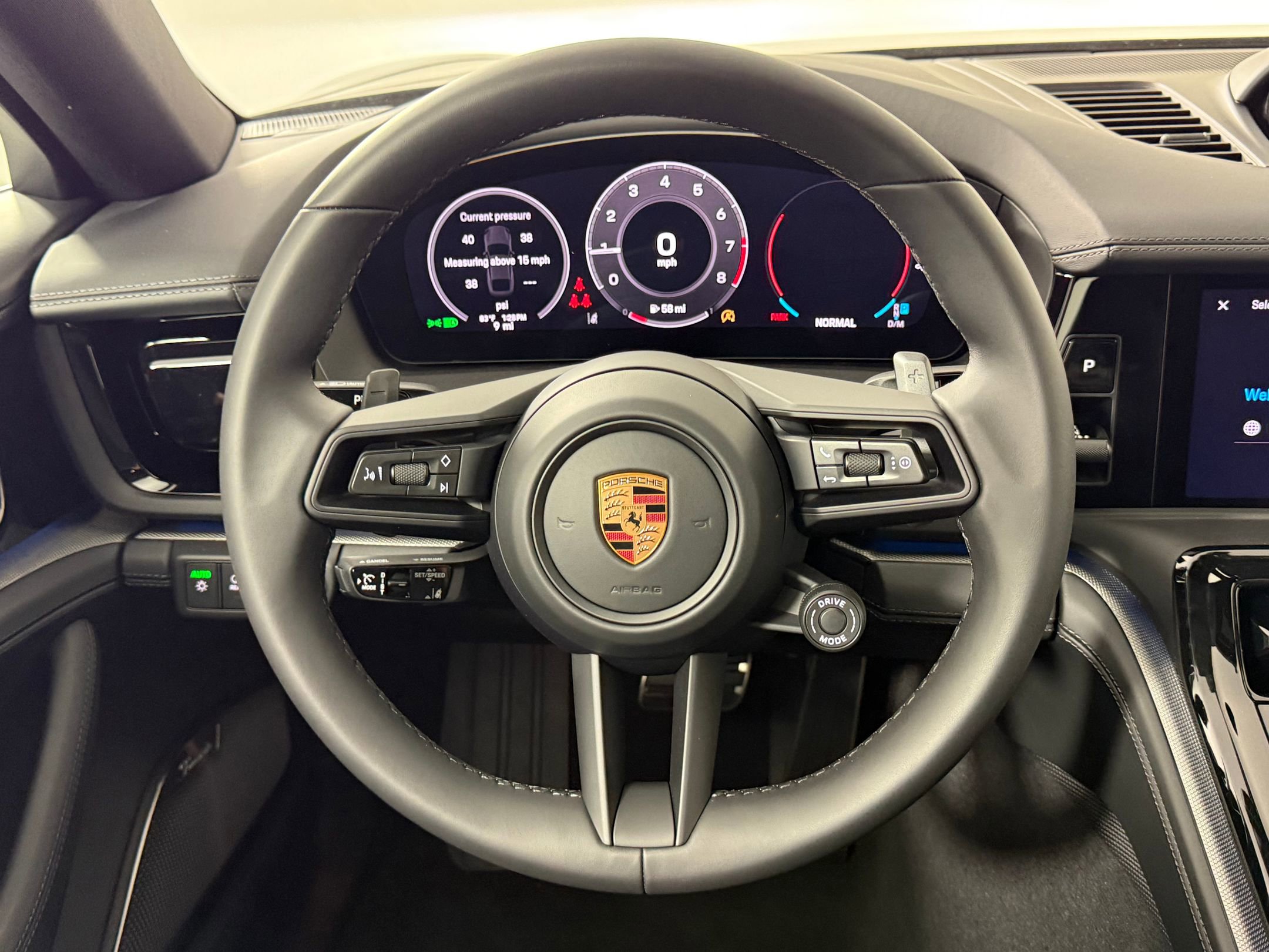 New 2026 Porsche Panamera 4 image 18