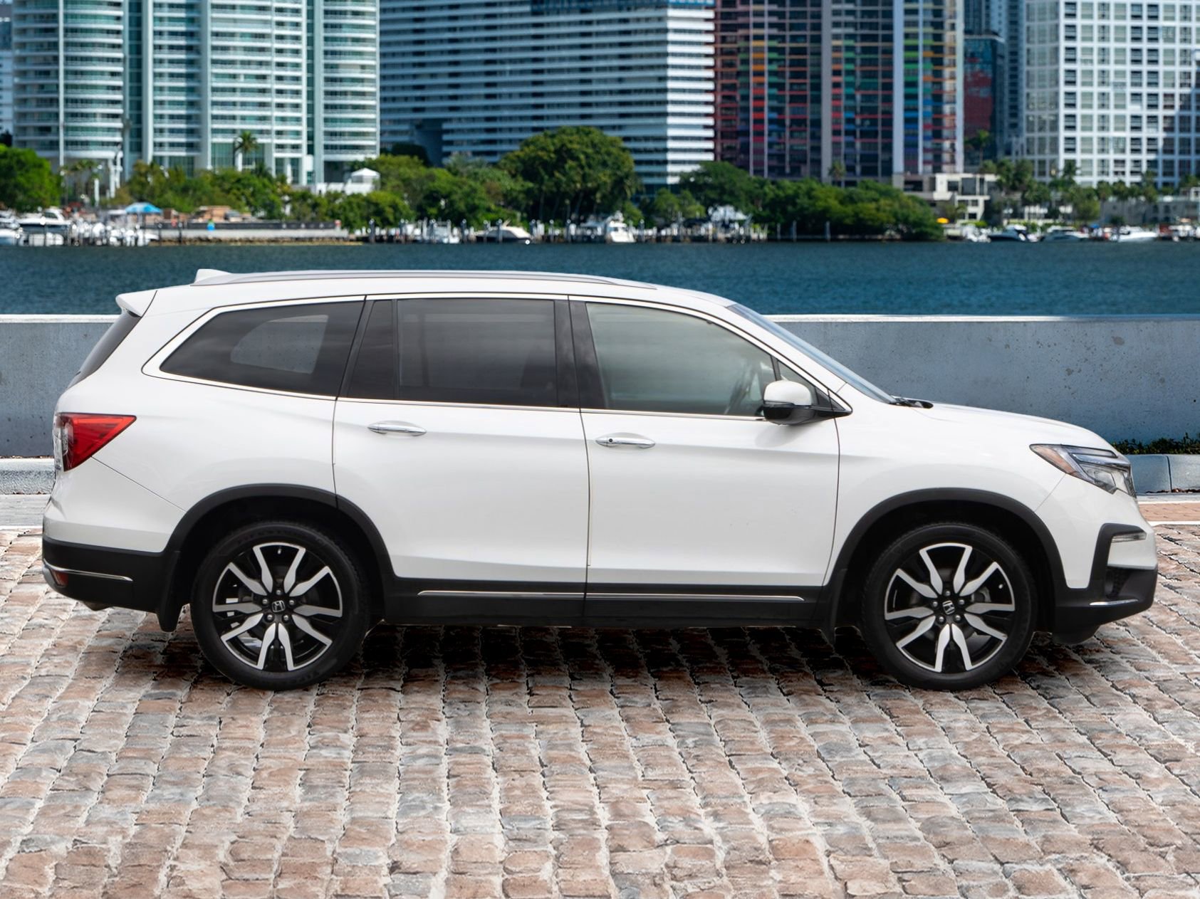 Used 2022 Honda Pilot Elite image 8