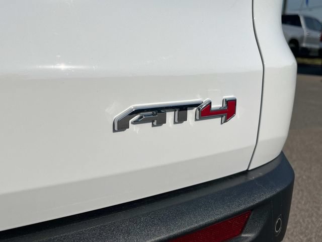 New 2026 GMC Acadia AT4 w/ Super Cruise Package AWD/4WD image 15