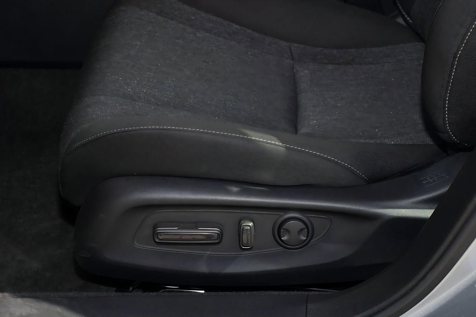 Certified 2025 Honda Accord SE image 28