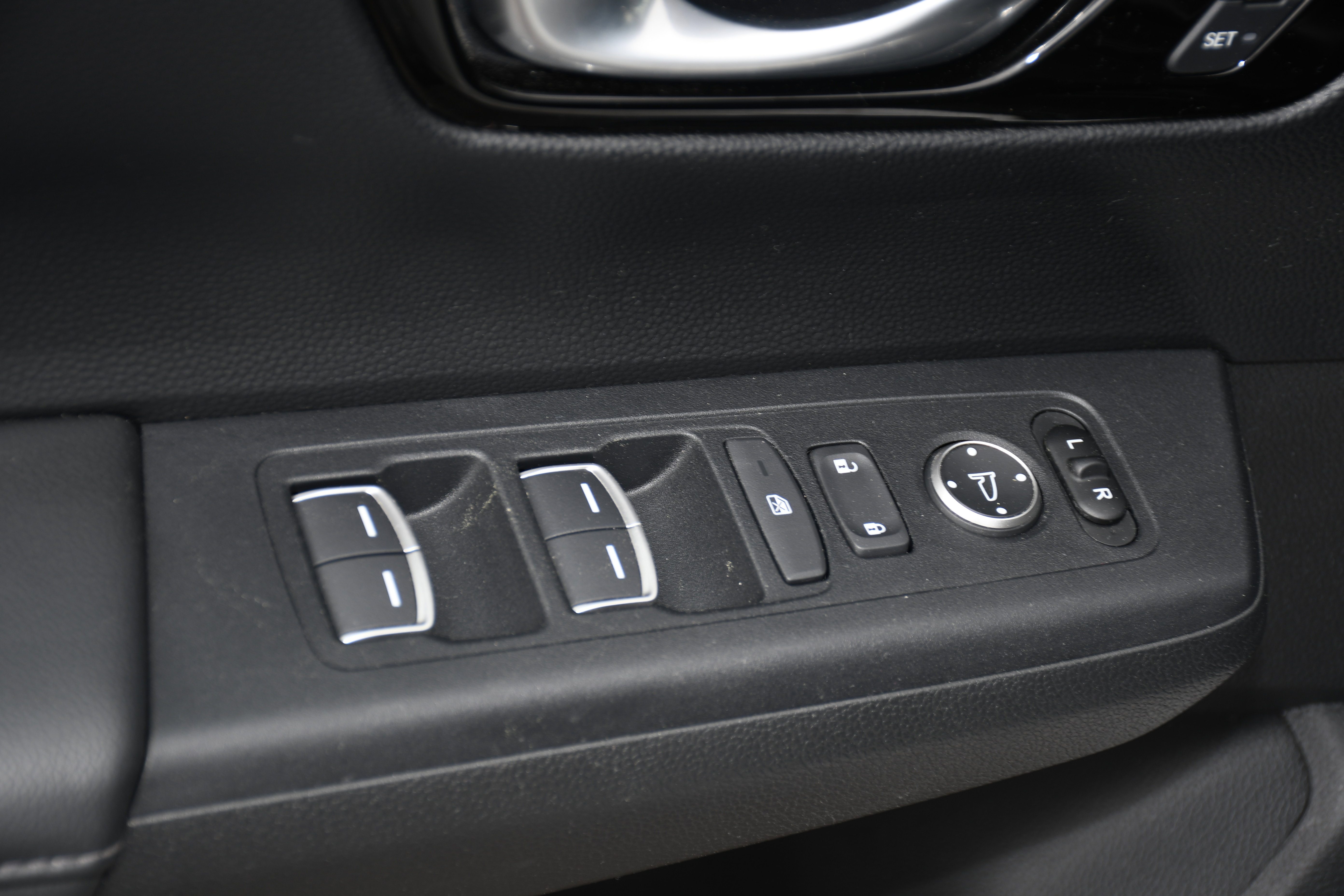 Certified 2024 Honda CR-V EX-L image 11