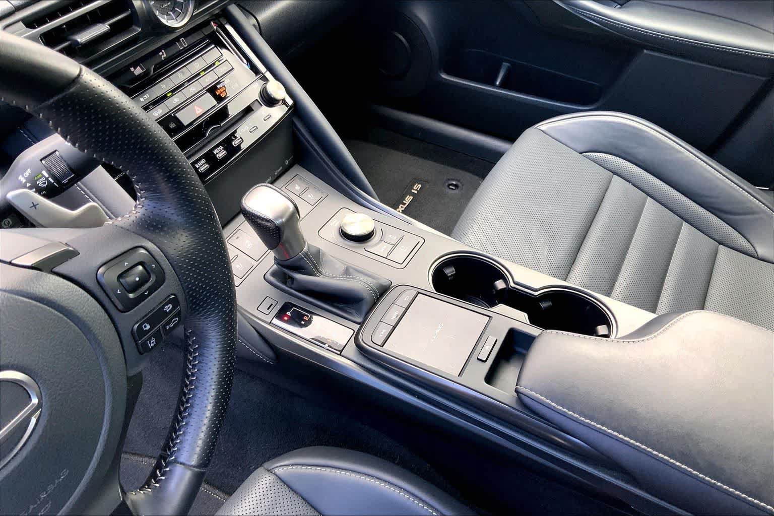 Used 2023 Lexus IS 500 RWD image 16
