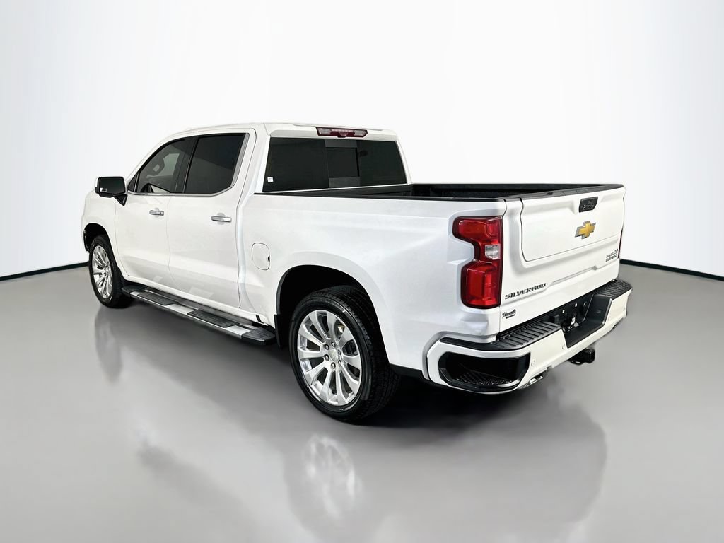 Used 2022 Chevrolet Silverado 1500 High Country w/ Technology Package AWD/4WD image 5