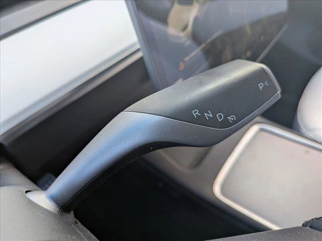 Used 2022 Tesla Model Y Performance image 12