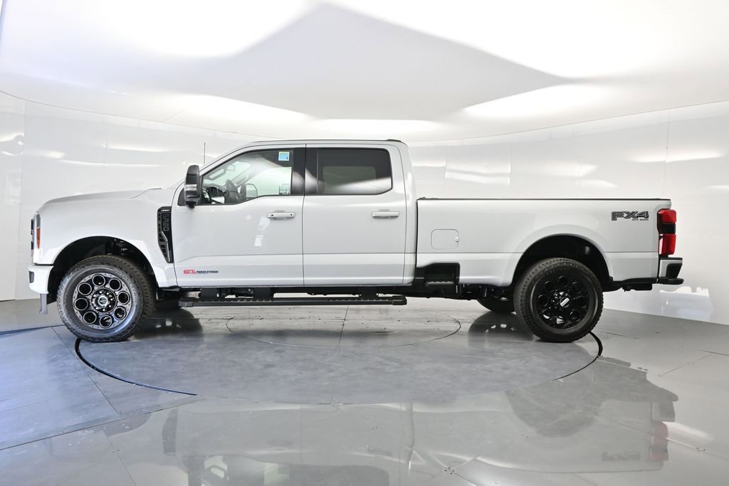 Used 2026 Ford F350 Lariat w/ Black Appearance Package image 36