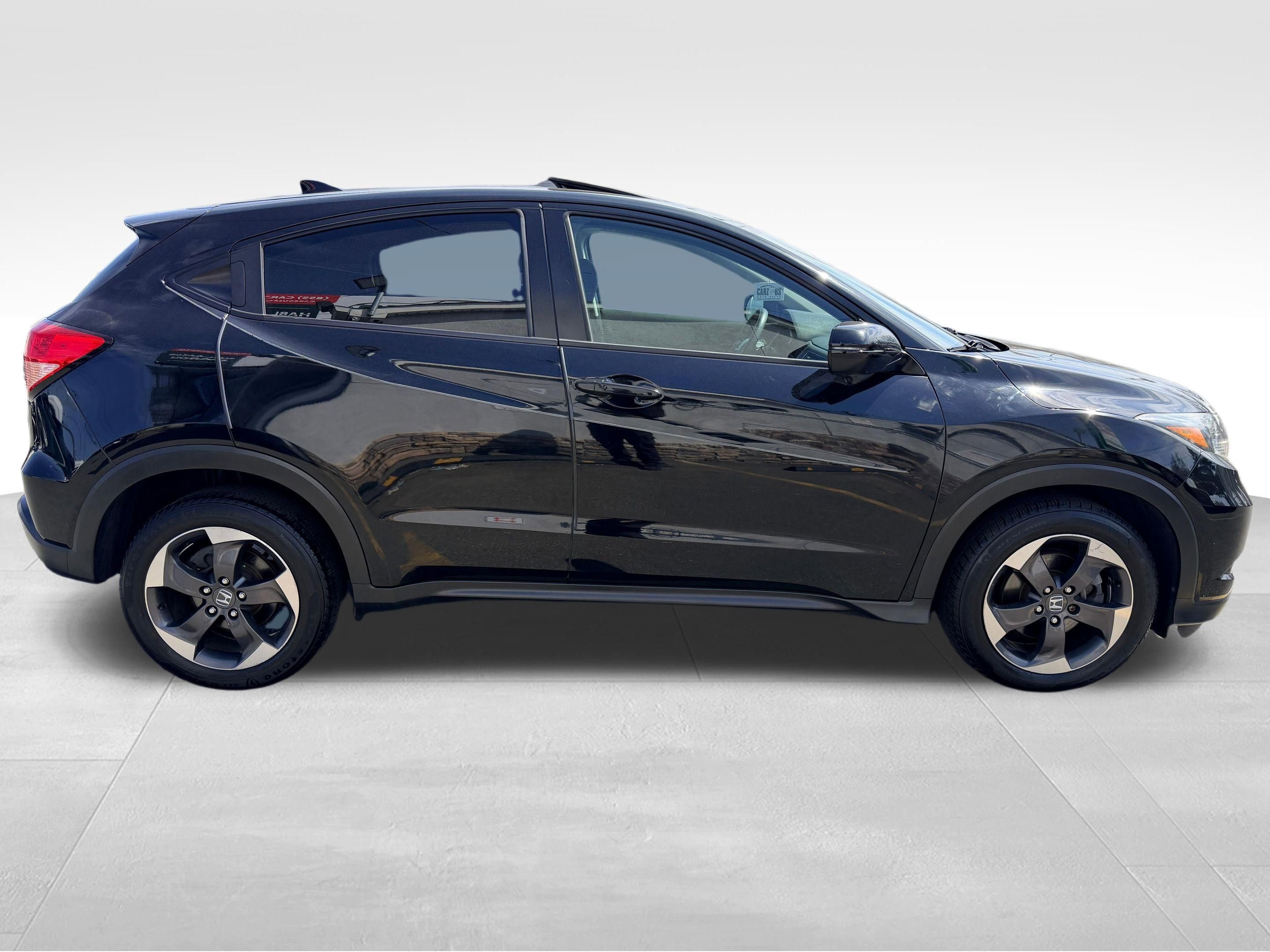 Used 2018 Honda HR-V EX image 10