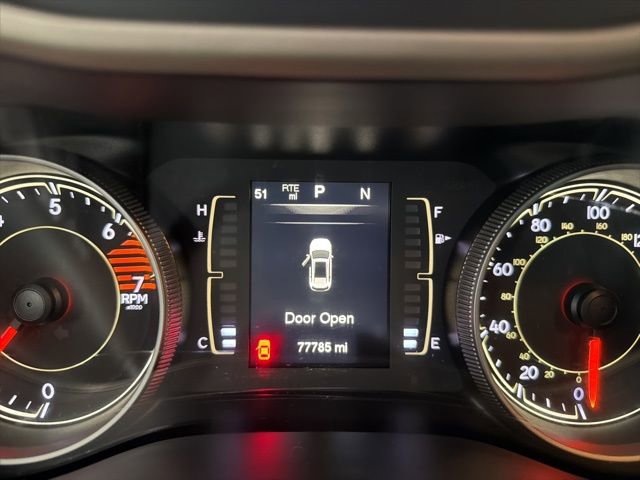 Used 2016 Jeep Cherokee Latitude w/ Cold Weather Group image 17