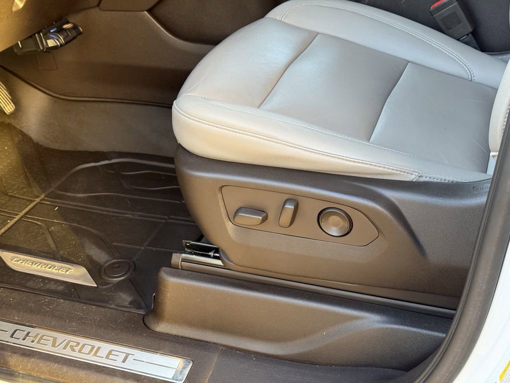 Used 2022 Chevrolet Tahoe LT image 14