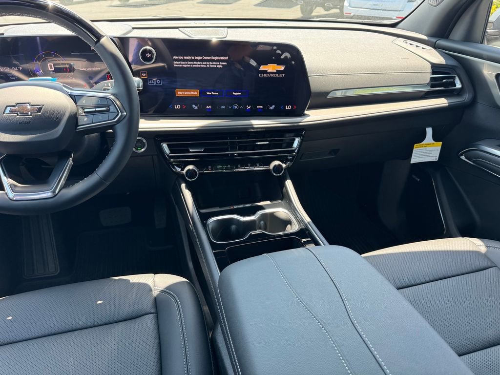 New 2026 Chevrolet Traverse LT w/ Enhanced Driving Package FWD image 17