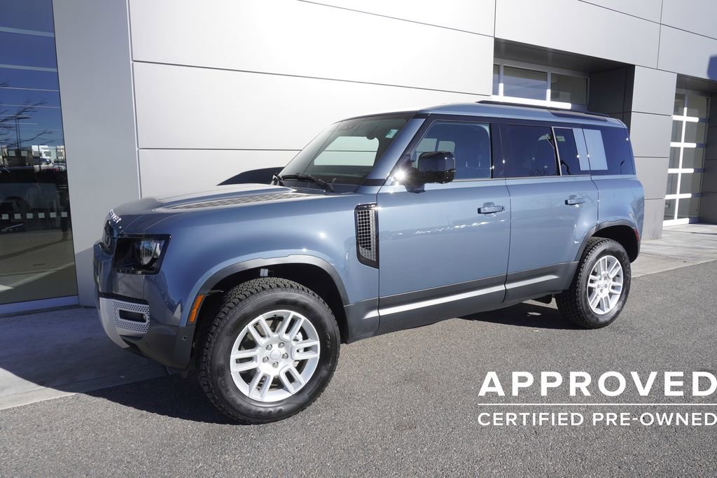 Used 2025 Land Rover Defender 110 S image 4