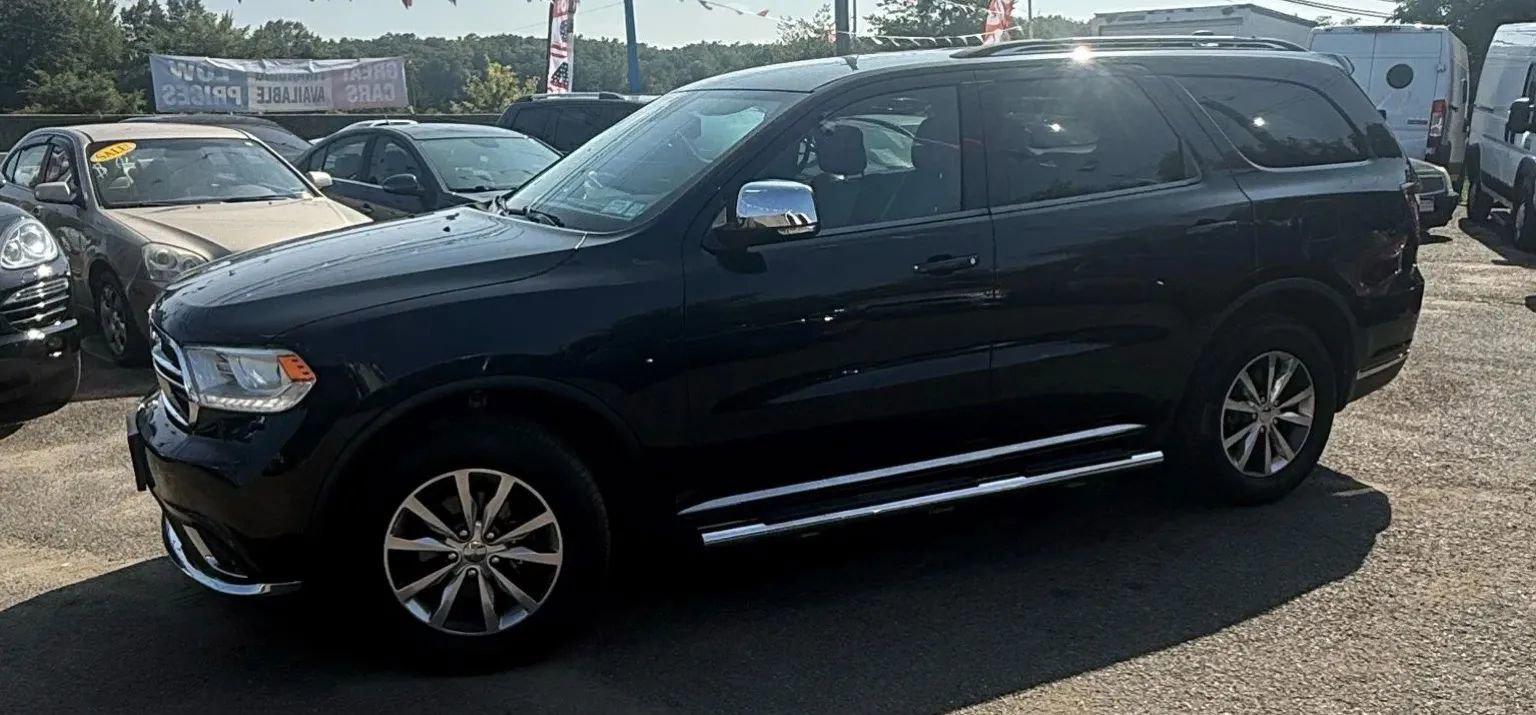 Used 2016 Dodge Durango Limited w/ Nav & Power Liftgate Group image 2