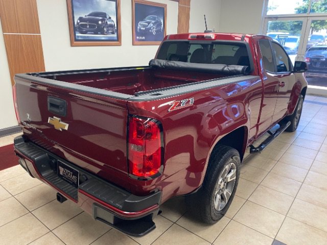 Used 2017 Chevrolet Colorado Z71 RWD image 3