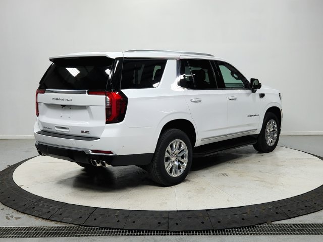 Used 2025 GMC Yukon Denali RWD image 8