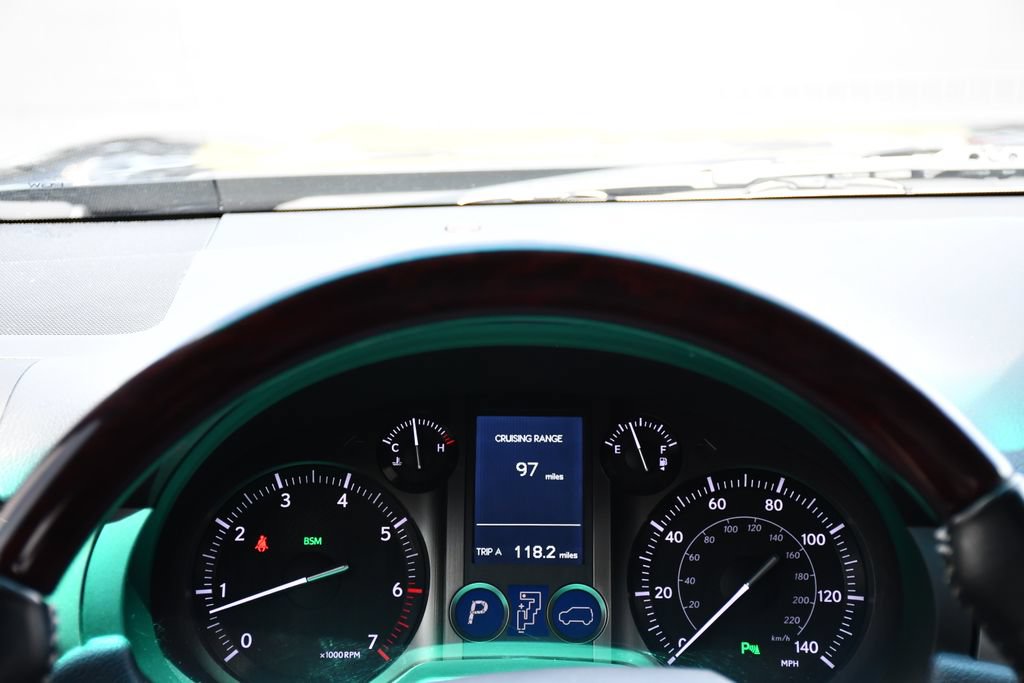 Used 2018 Lexus GX 460 Premium AWD/4WD image 32