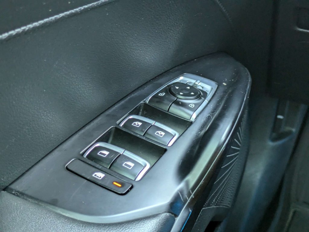 Used 2022 Kia K5 GT-Line FWD image 23