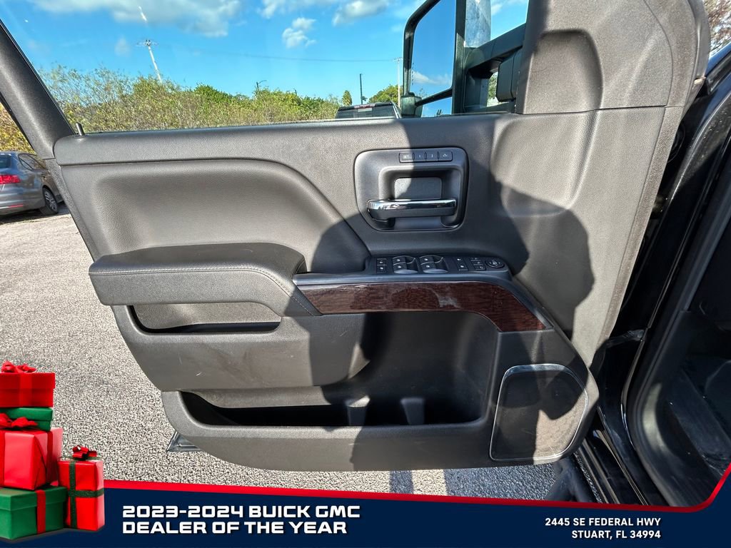 Used 2018 GMC Sierra 2500 SLT w/ Snow Plow Prep Package image 22