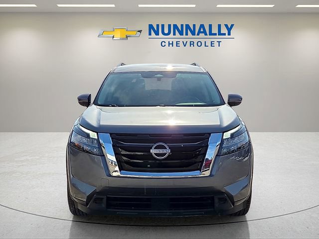 Used 2025 Nissan Pathfinder SV AWD/4WD image 8