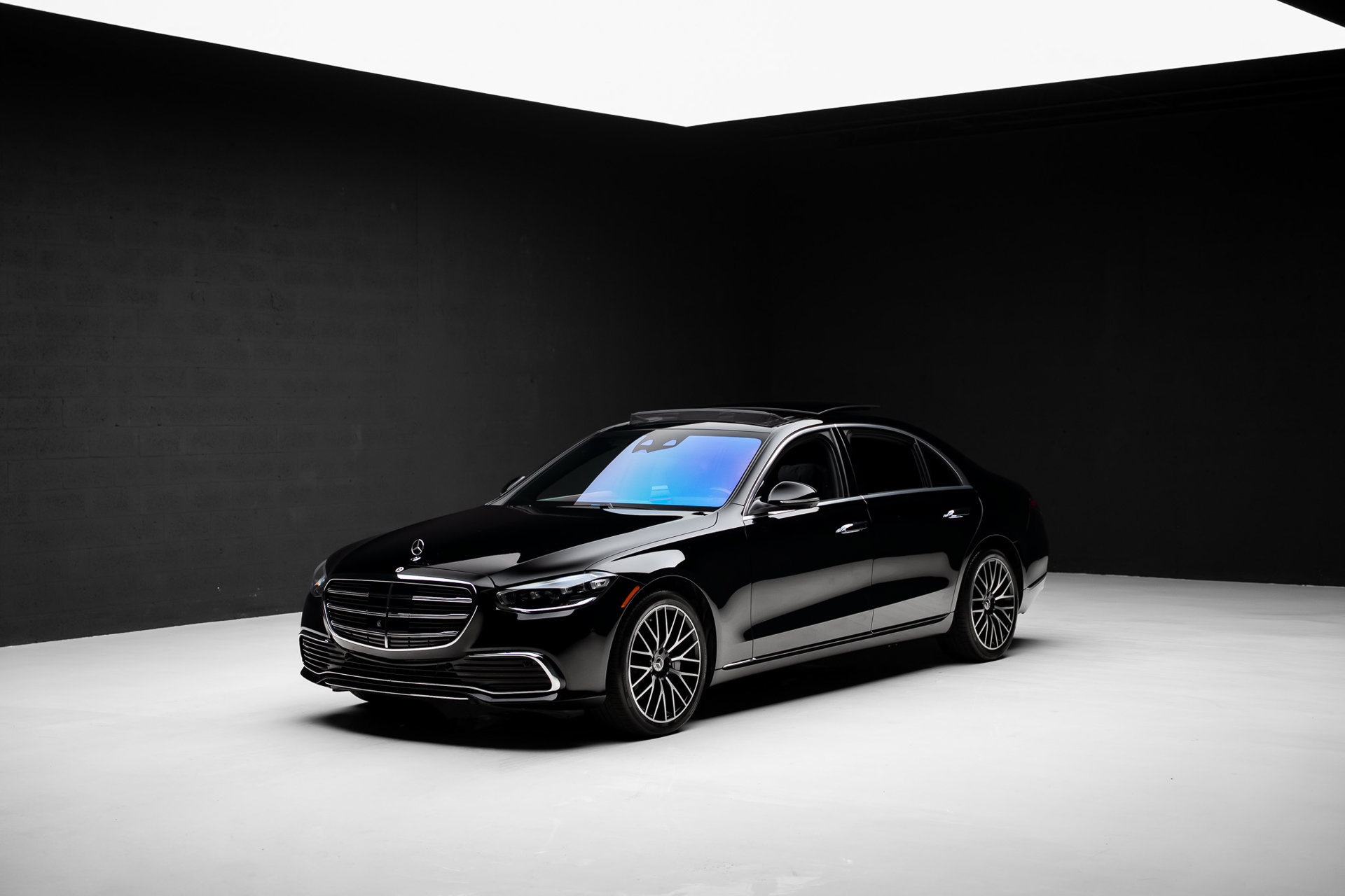 Used 2023 Mercedes-Benz S 580 4MATIC Sedan image 4