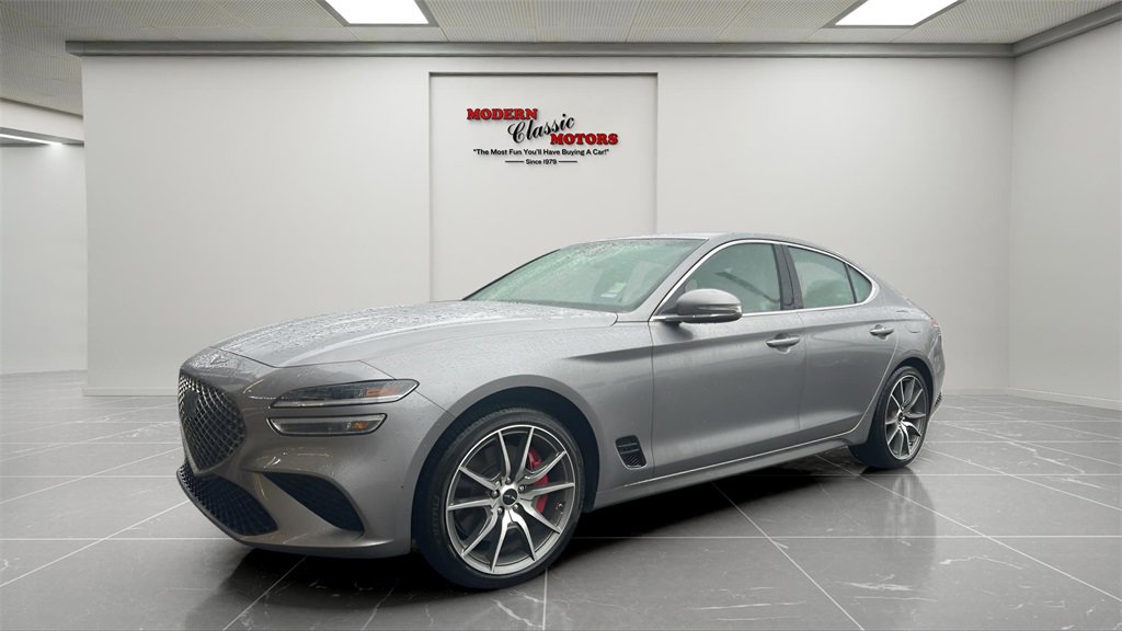 Used 2025 Genesis G70 2.5T image 3