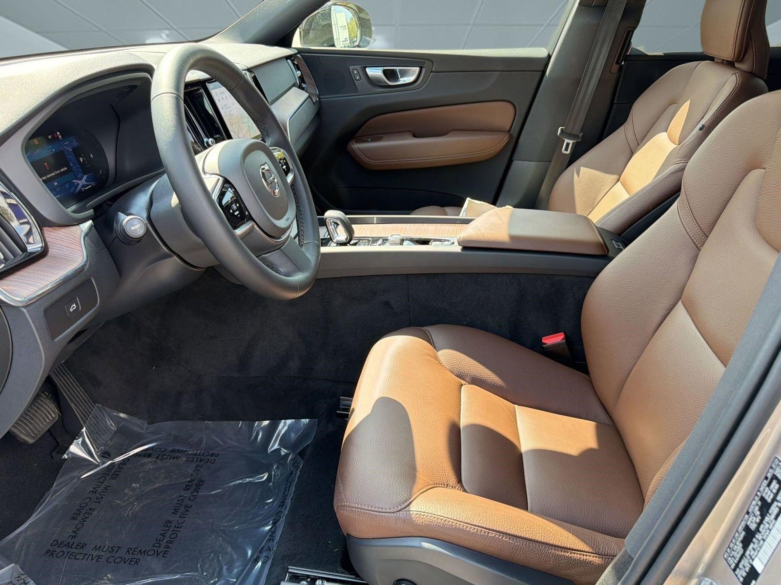 Certified 2024 Volvo XC60 B5 Plus w/ Climate Package AWD/4WD image 5