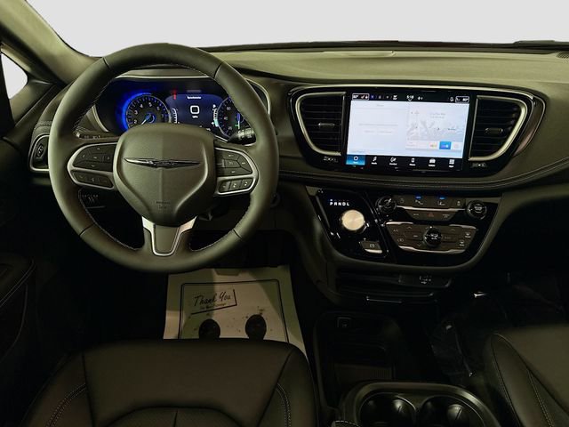 New 2026 Chrysler Pacifica Select AWD/4WD image 21