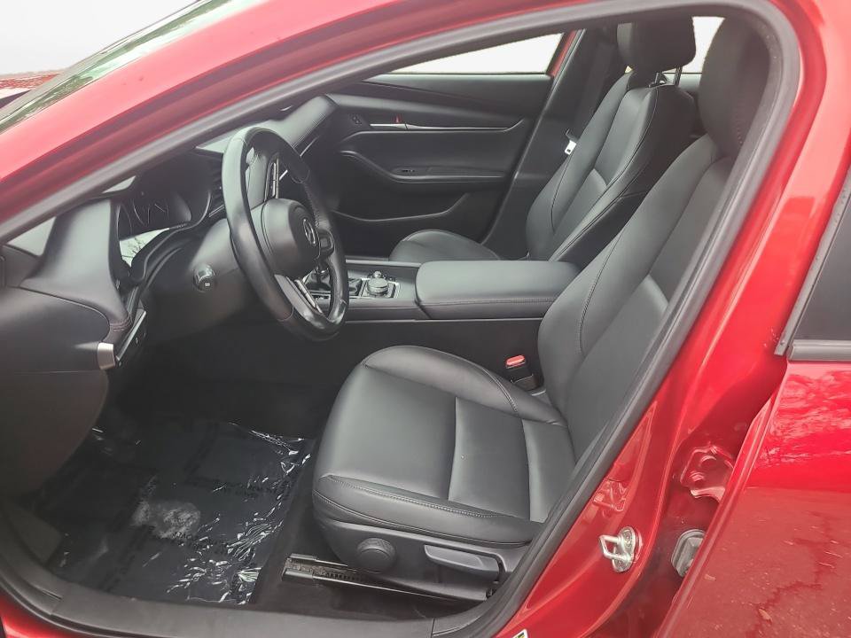 Used 2023 MAZDA MAZDA3 s FWD image 9