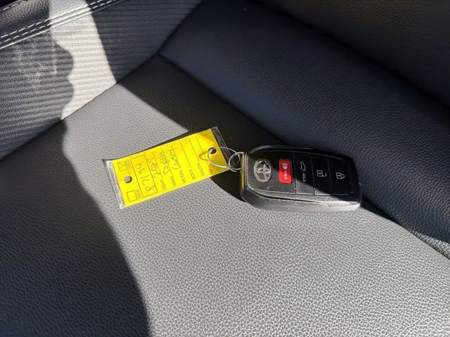 Used 2025 Toyota Camry SE FWD image 35