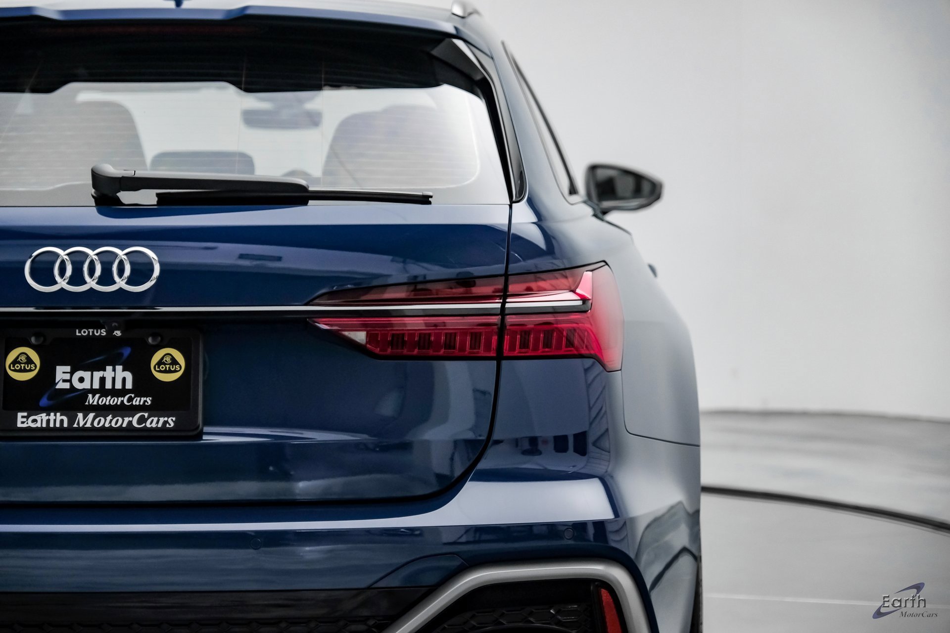 Used 2025 Audi RS 6 performance image 12