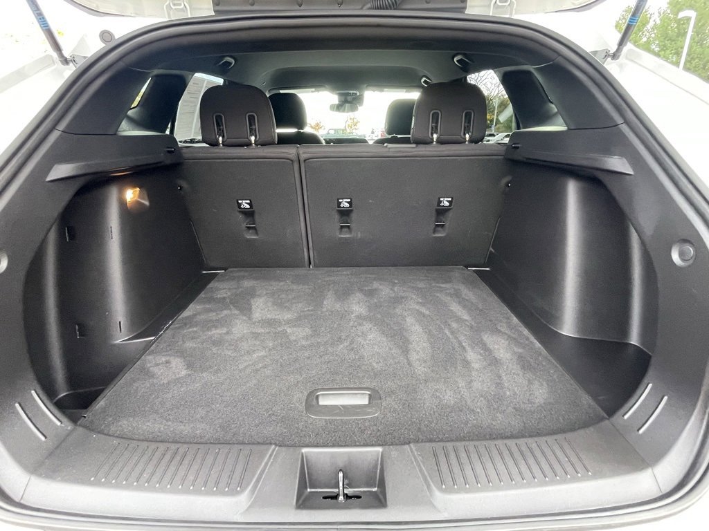 Used 2024 Chevrolet Trax RS w/ Driver Confidence Package image 17