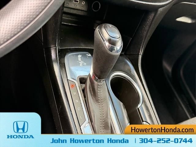 Used 2020 Chevrolet Equinox LT w/ LPO, Floor Liner Package image 18