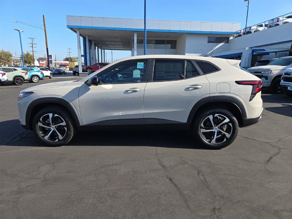 New 2026 Chevrolet Trax RS w/ Driver Confidence Package FWD image 30